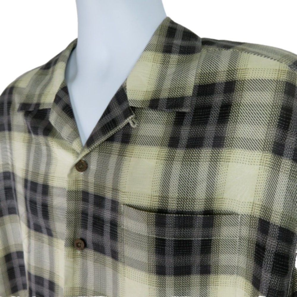 Tommy Bahama Hawaiian Aloha Shirt Large Textured Black Cream Gray Plaid Silk